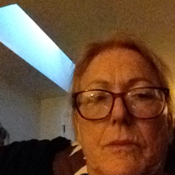 Meet your Posher, Gwen - Picture 1 of 1